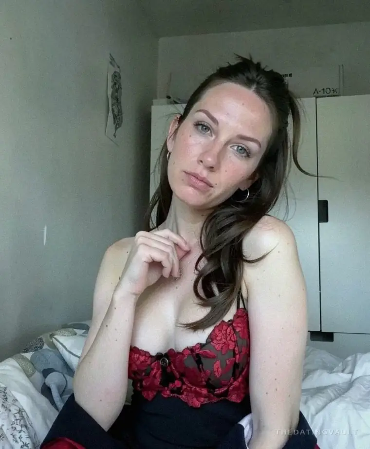 JadeXo (25) - Karama