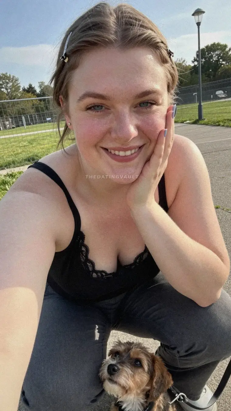 LittleDanika (25) - Warren
