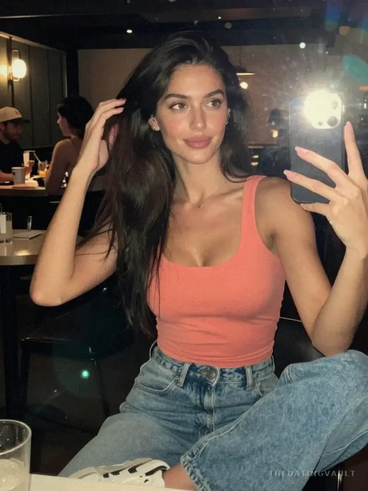 Lola (25) - Blackwall