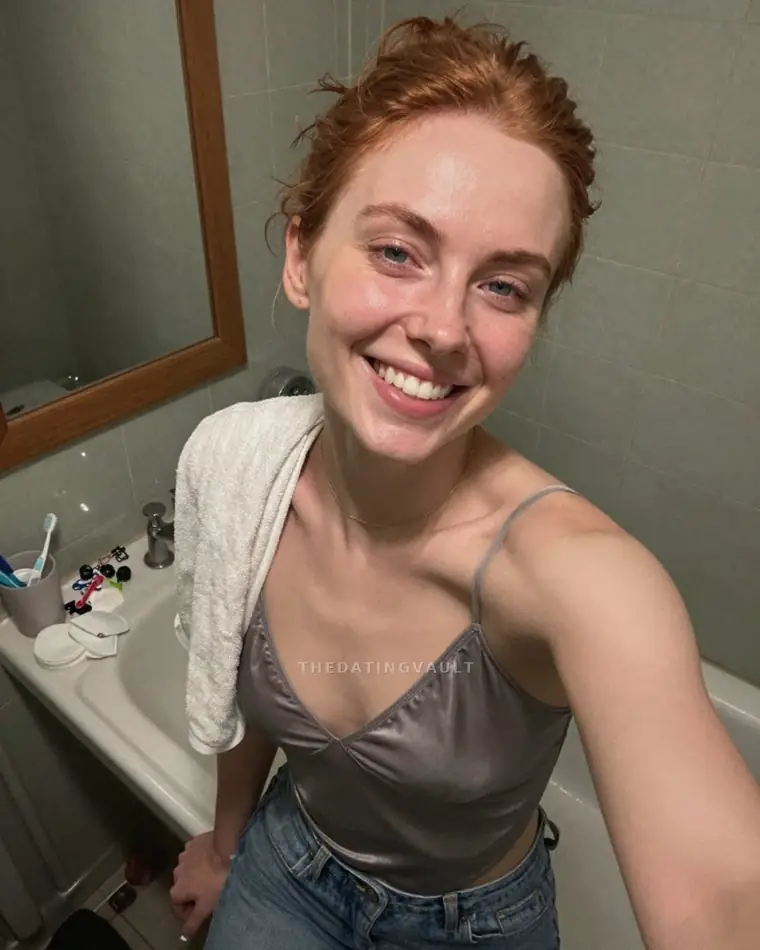 Lola (25) - Brisbane