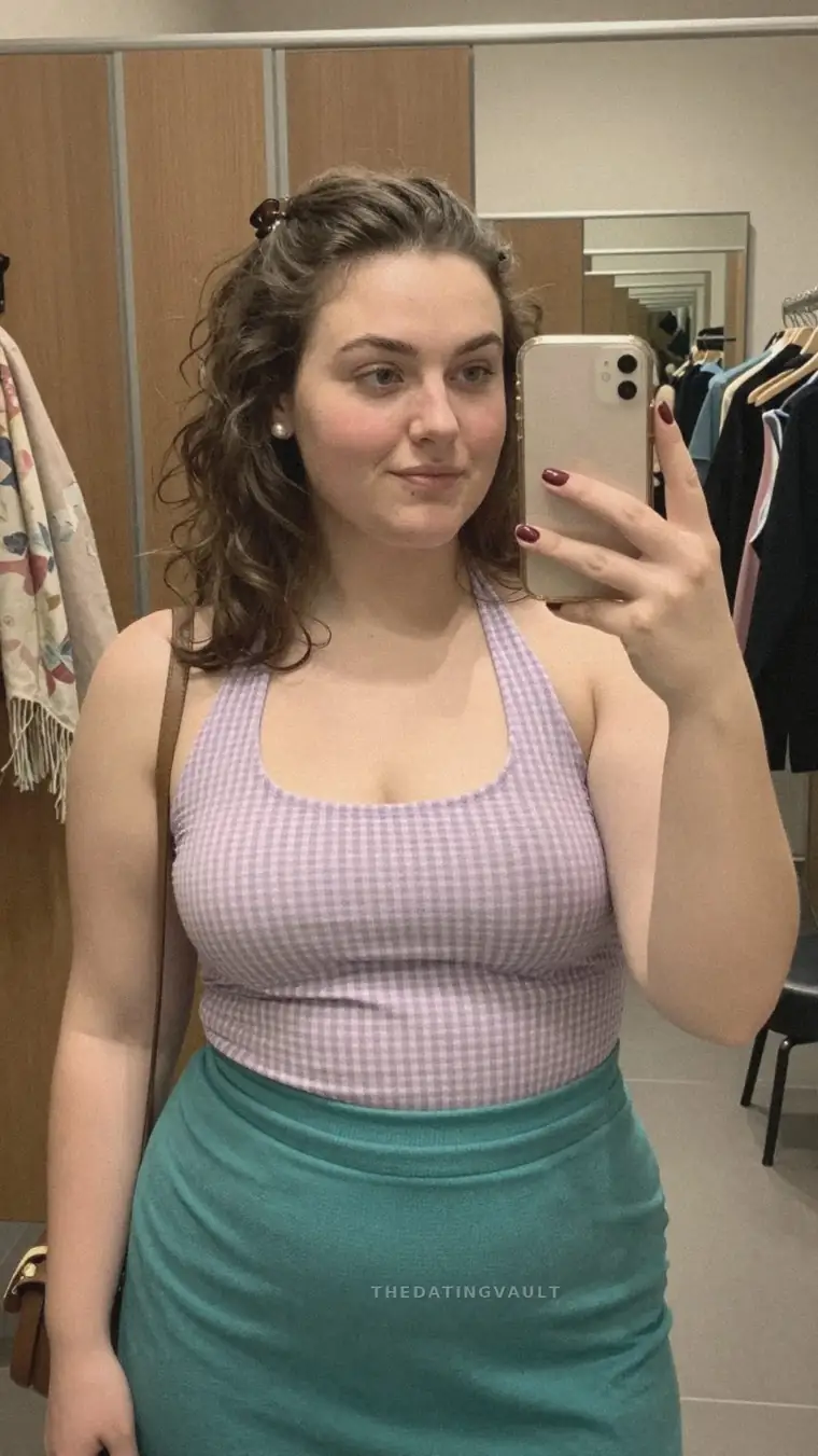 Natalie23 (25) - Maitland