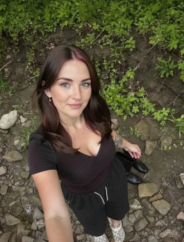 SandyStacey (25) - Montrose