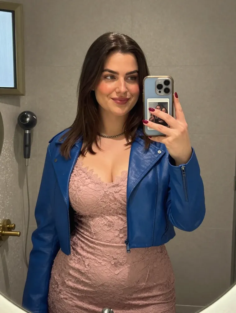 SarahCodie (25) - Hobart